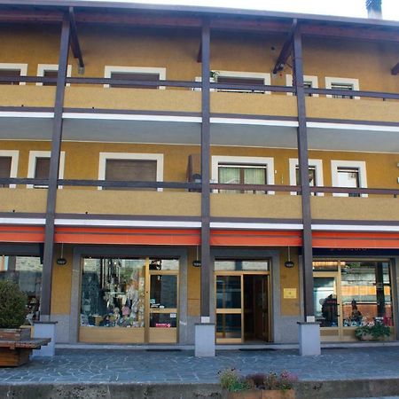 키에사인발마렌코 Trilocale In Centro A Chiesa Valmalenco 아파트 외부 사진