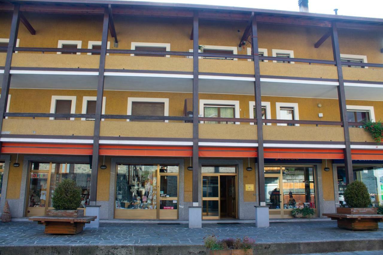 키에사인발마렌코 Trilocale In Centro A Chiesa Valmalenco 아파트 외부 사진